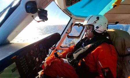 La Prefectura Naval Argentina logró rescatar a un tripulante gravemente herido a bordo de un pesquero en el Atlántico Sur. La Prefectura Naval Argentina logró rescatar a un tripulante gravemente herido a bordo de un pesquero en el Atlántico Sur.