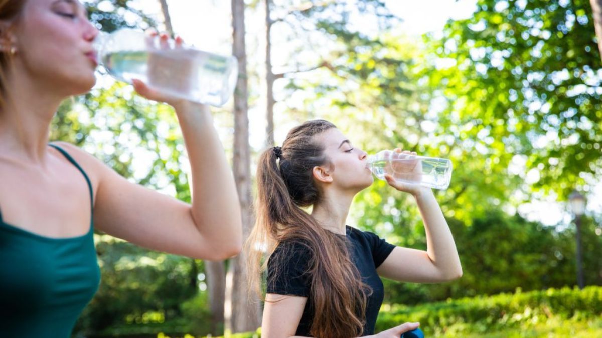 En verano, el uso correcto del protector solar y una buena hidratación, son dos pilares básicos para cuidar la piel frente a las altas temperaturas