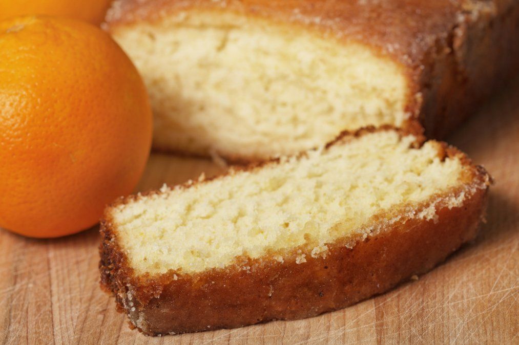 Receta fácil del budín de naranja. 