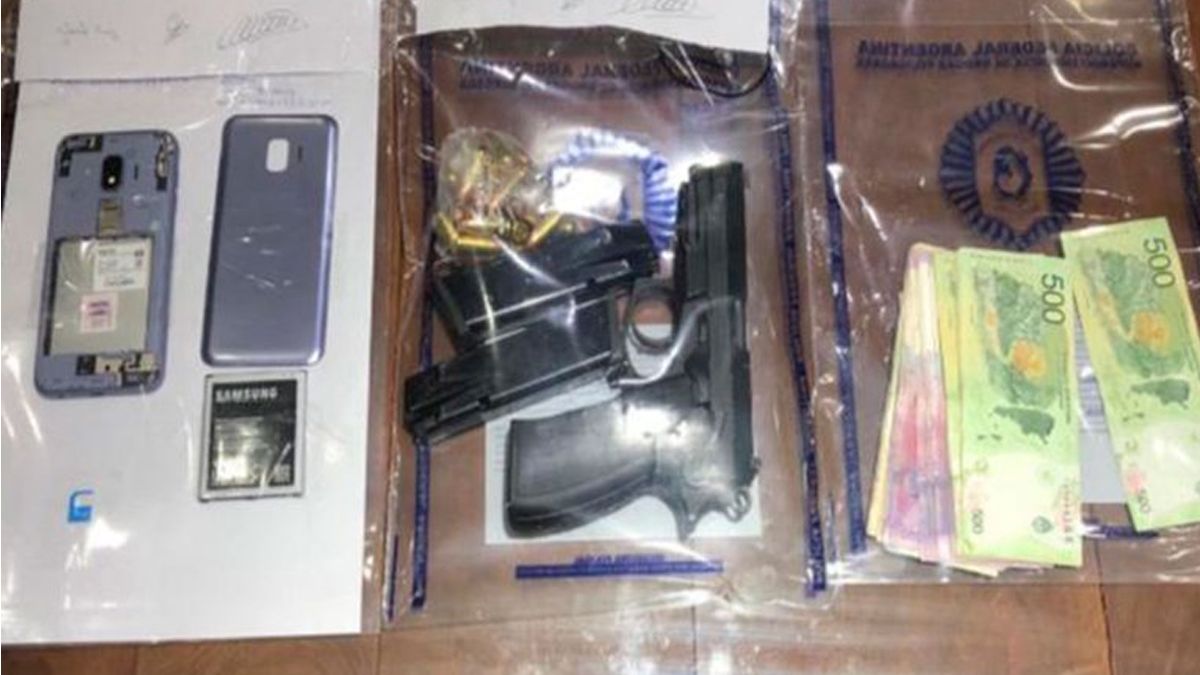 Nueve policías detenidos y un fiscal imputado por el armado de causas vinculadas al narcotráfico