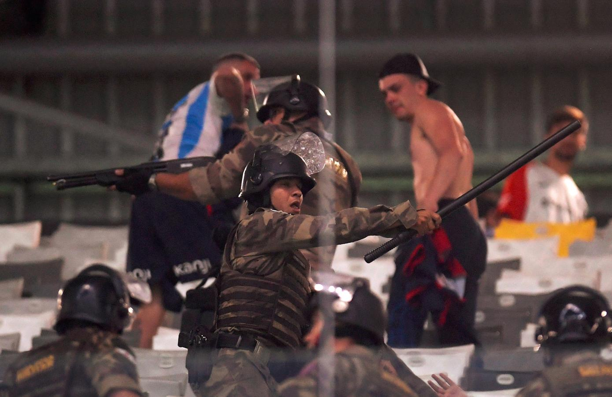 La Policía de Brasil reprimió brutalmente a los hinchas de San Lorenzo