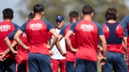 Unión repite equipo y va con todo a Rosario para enfrentar a Newell’s Unión repite equipo y va con todo a Rosario para enfrentar a Newell’s
