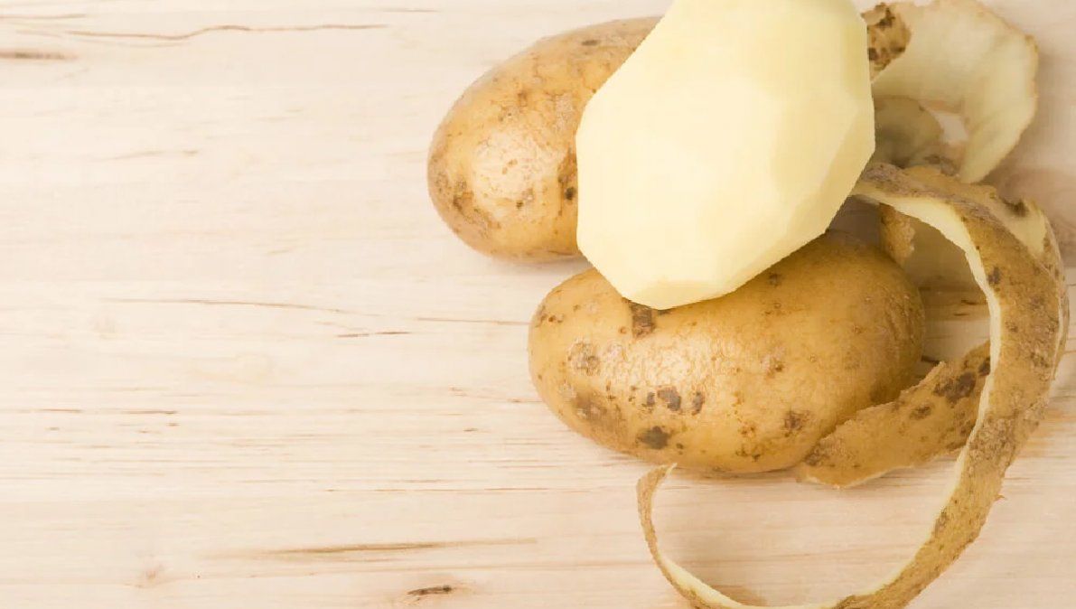 Formas útiles de usar las cáscaras de papa en tus cultivos