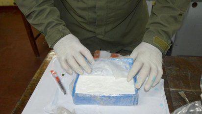 El ingenio y la creatividad para proveer droga a una élite