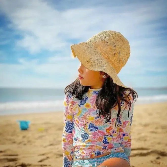 El parecido de la hija de Santiago del Moro con Lali Espósito.