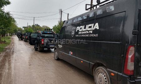 El 26 de marzo en barrio La Loma, falleció Ariel Insaurralde a raíz de un disparo en el cráneo. El 26 de marzo en barrio La Loma, falleció Ariel Insaurralde a raíz de un disparo en el cráneo.