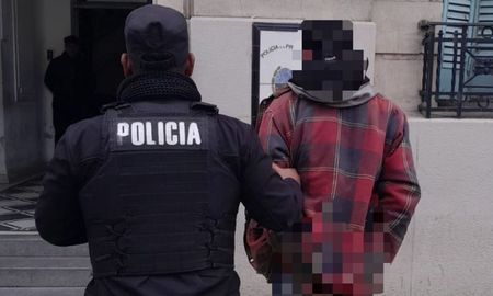 El insólito robo ocurrió este martes en la Comisaria Primera de la ciudad de Santa Fe. El insólito robo ocurrió este martes en la Comisaria Primera de la ciudad de Santa Fe.