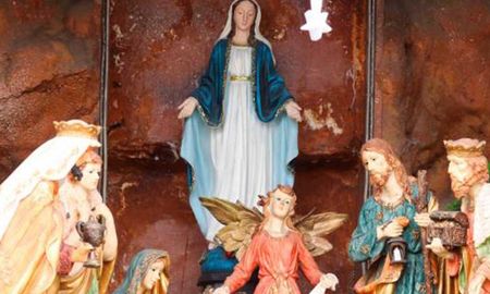 Se conmemora la muerte y se celebra la resurrección de Jesús de Nazaret Se conmemora la muerte y se celebra la resurrección de Jesús de Nazaret