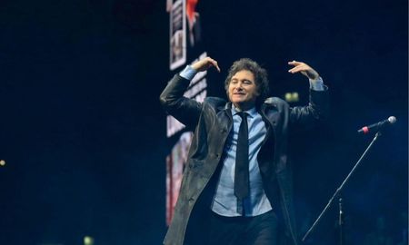 En medio de una crisis marcada por el caso del diputado José Luis Espert, este sábado llega a Santa Fe el presidente Javier Milei. En medio de una crisis marcada por el caso del diputado José Luis Espert, este sábado llega a Santa Fe el presidente Javier Milei.