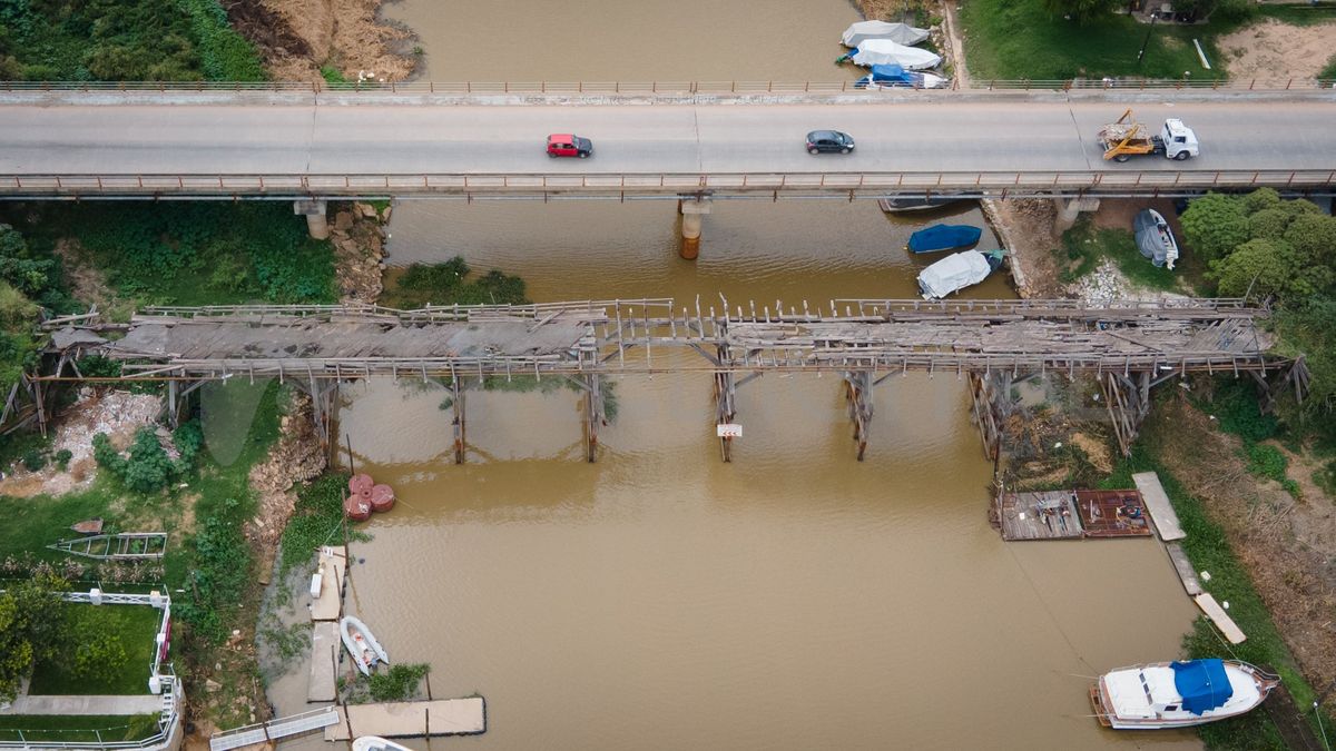 El Puente Palito se encuentra en el Riacho Santa Fe y es un emblema del barrio Alto Verde.