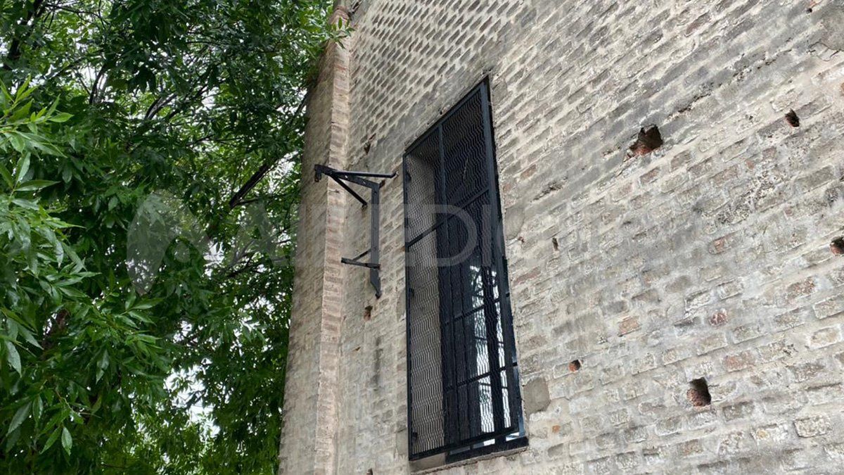 Durante este fin de semana, delincuentes robaron la campana de la parroquia San José Obrero, ubicada en Roque Sáenz Peña al 1100, en barrio Chalet.