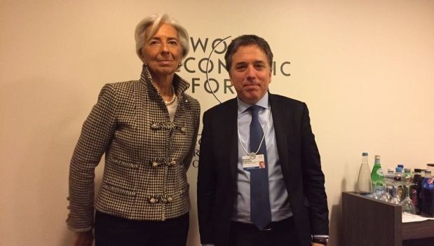 Dujovne recibe hoy a la delegación del Fondo Monetario Internacional