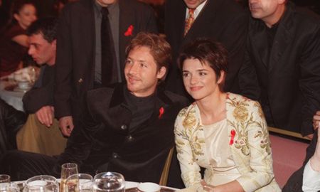 Lo oculto detrás de años de amor entre Araceli González y Adrián Suar, que dio un hijo en común, finalizó en 2005 y se vio frustrado en su segunda oportunidad. Lo oculto detrás de años de amor entre Araceli González y Adrián Suar, que dio un hijo en común, finalizó en 2005 y se vio frustrado en su segunda oportunidad.