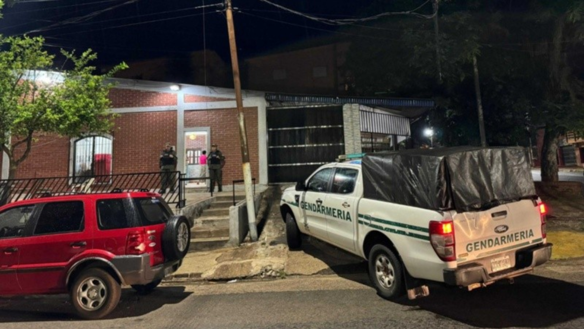 El frente del domicilio donde hallaron a la adolescente de Santo Tomé. Foto gentileza Gendarmería Nacional.