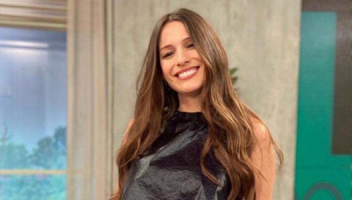 Pampita mostró las primeras fotos de su hija.&nbsp;
