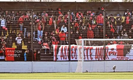 Colón podrá contar con sus hinchas contra Deportivo Madryn. Colón podrá contar con sus hinchas contra Deportivo Madryn.