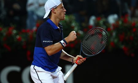 Diego Schwartzman venció por primera vez a Rafael Nadal y se metió en su segunda semifinal de Masters 1000. Diego Schwartzman venció por primera vez a Rafael Nadal y se metió en su segunda semifinal de Masters 1000.