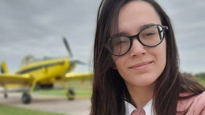 Abigail Slaboch, la apasionada por la aviación que se convirtió en la primera piloto hipoacúsica de Argentina
