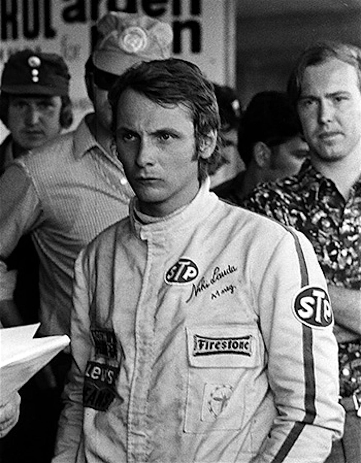 El domingo 15 de agosto de 1971, Niki disputó su primera carrera de Fórmula 1. Fue en el GP de su país, en el trazado de Österreichring, y lo hizo con el March /11-Cosworth N° 26. Tras largar desde la 21ª y penúltima posición, abandonó luego de 20 vueltas por la rotura de la dirección.