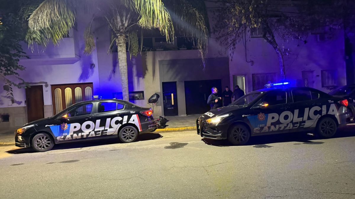 En el lugar se desplegó un importante operativo policial tras el En el lugar se desplegó un importante operativo policial tras el