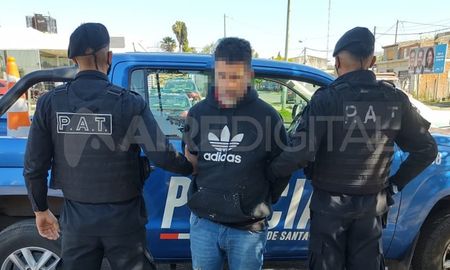 La Policía recapturó este miércoles a la siesta al Tuerto Priotti, que se había fugado de la cárcel de Coronda el pasado 17 de agosto. La Policía recapturó este miércoles a la siesta al Tuerto Priotti, que se había fugado de la cárcel de Coronda el pasado 17 de agosto.
