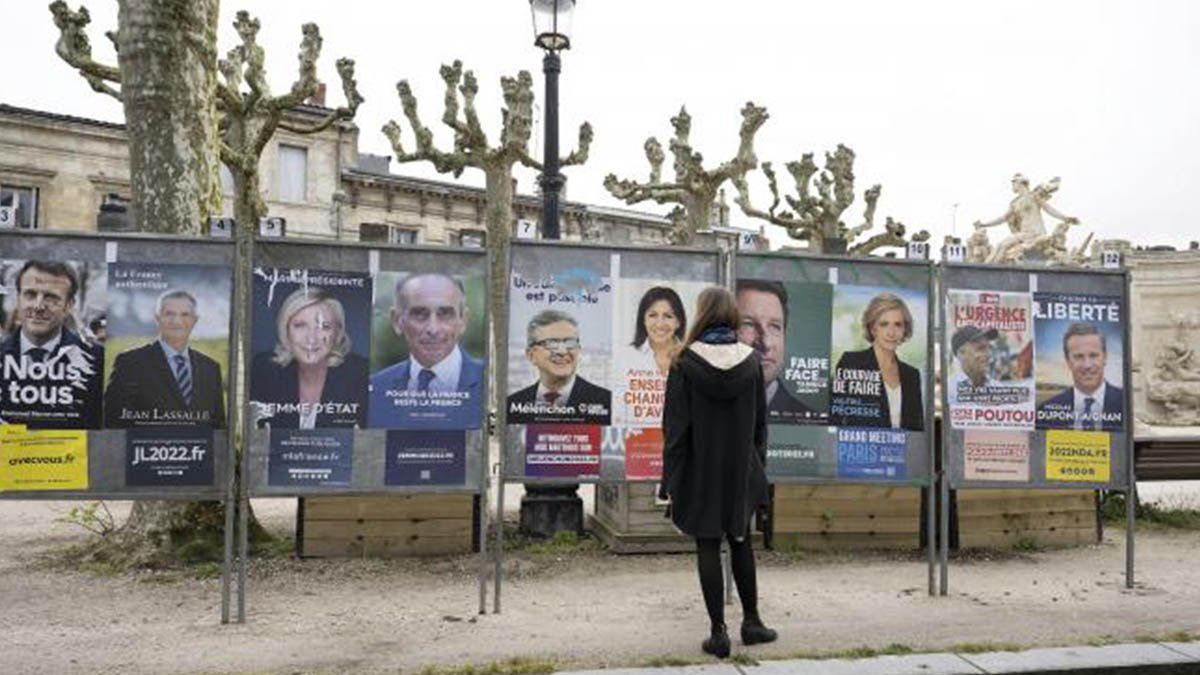 Unos 48,7 millones de electores est&aacute;n convocados para elegir entre 12 candidatos a la presidencia.