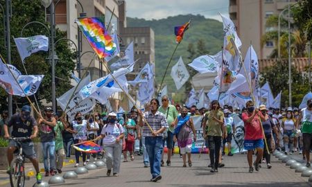 En Buenos Aires y en Jujuy, organizaciones sociales llevaron a cabo movilizaciones en reclamo de la dirigente social detenida durante el macrismo. En Buenos Aires y en Jujuy, organizaciones sociales llevaron a cabo movilizaciones en reclamo de la dirigente social detenida durante el macrismo.