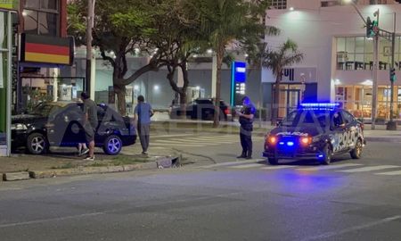 Recoleta: un taxista atropelló una vidriera Recoleta: un taxista atropelló una vidriera