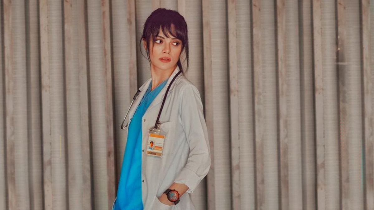 De qué tratará la nueva novela de Sinem Ünsal.