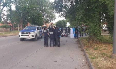 Miramar: un policía bonaerense mató de un disparo en el pecho a un adolescente de 16 años. Miramar: un policía bonaerense mató de un disparo en el pecho a un adolescente de 16 años.