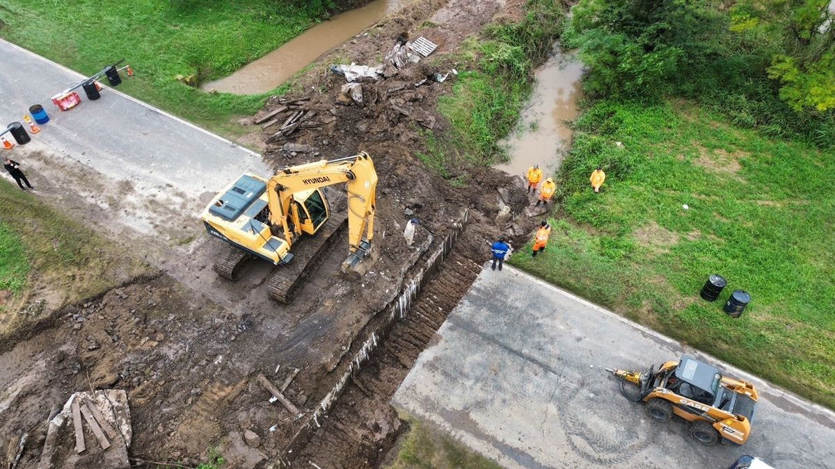 La ruta nacional 34 a la altura de Lehmann estuvo cortada desde el 31 de marzo por el colapso de una alcantarilla.