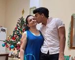 Fernando y su mam&aacute; Graciela, el 31 de diciembre, festejando la llegada del 2020.