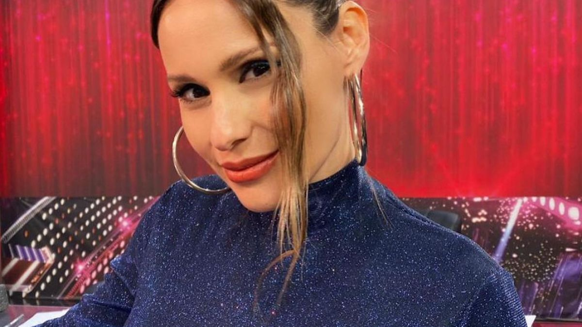 Pampita reveló quién la reemplazará en su programa.