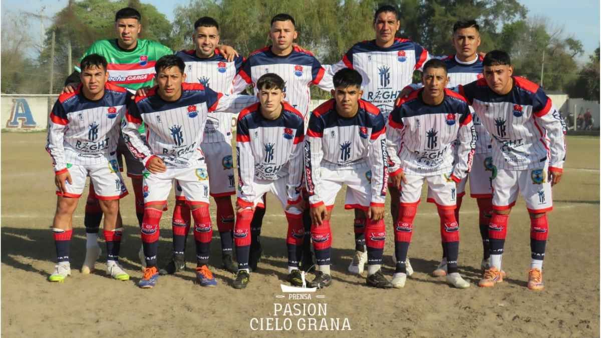Santa Fe FC, puntero de la Liga Santafesina de Fútbol, recibe al escolta. Foto: prensa El Cadi.