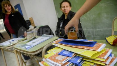 Santa Fe: pagan este jueves a las autoridades de mesa de las elecciones provinciales del 13 de abril
