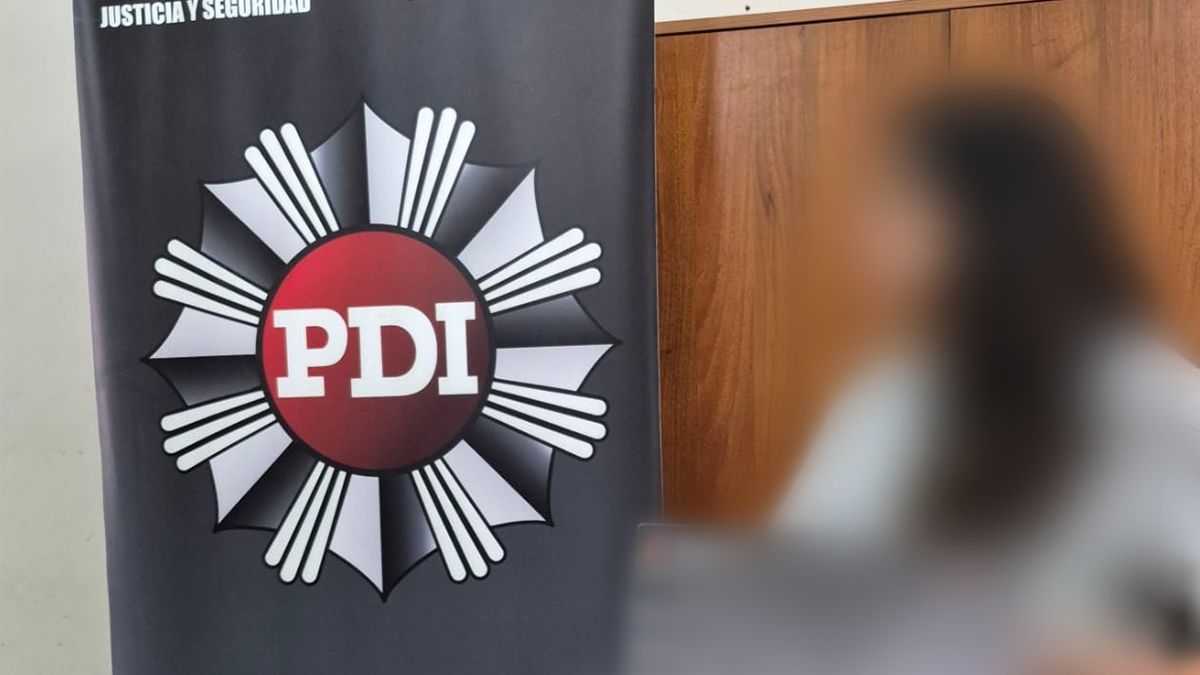 La falsa psicóloga fue detenida por la PDI en uno de sus lugares de trabajo La falsa psicóloga fue detenida por la PDI en uno de sus lugares de trabajo