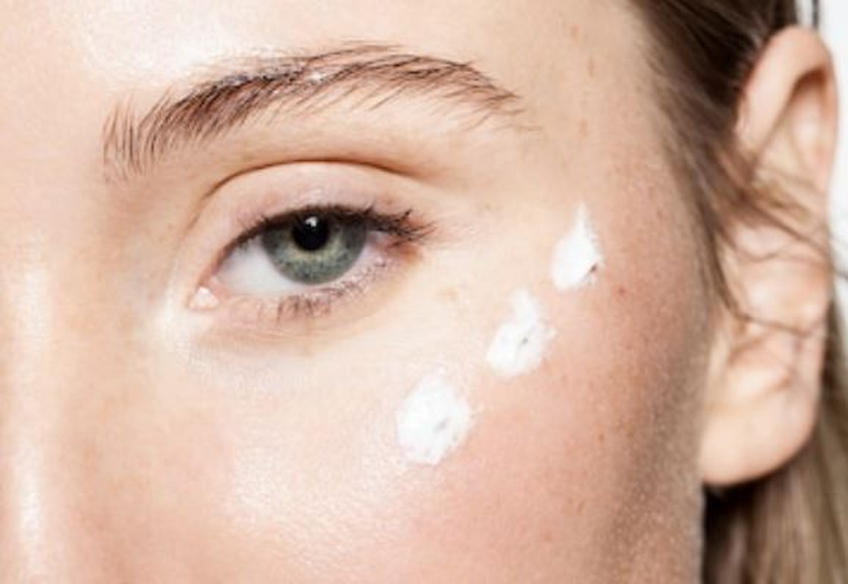 Existen diferentes tipos de prebase que se adaptan a los diferentes tipos de piel. Existen diferentes tipos de prebase que se adaptan a los diferentes tipos de piel.