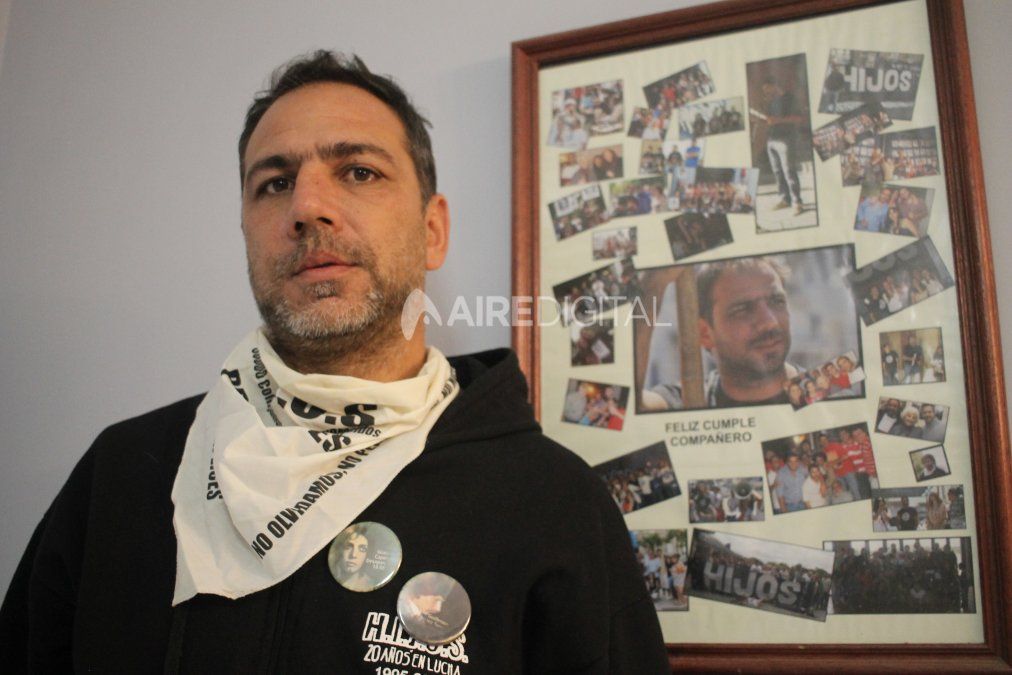 Gustavo L&oacute;pez Torres es hijo de desaparecidos y pertenece a la agrupaci&oacute;n H.I.J.O.S. Santa Fe