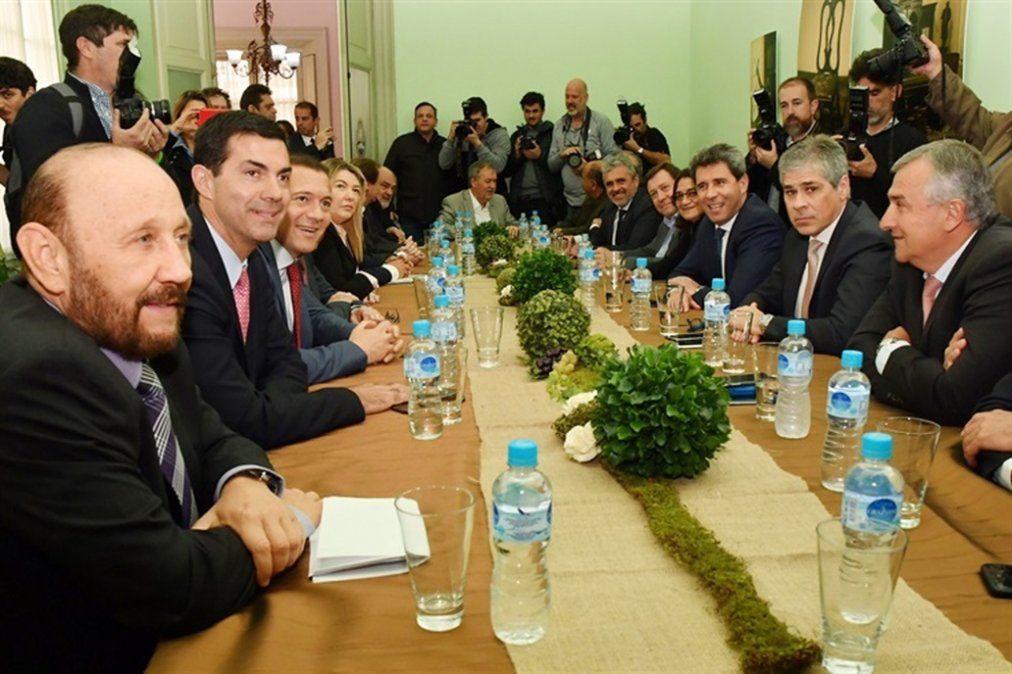 Las provincias impulsan acuerdos salariales que no superen el 15%