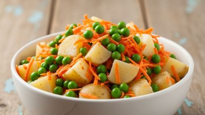 Ni huevo ni mayonesa: la ensalada de papa vegana que no falla