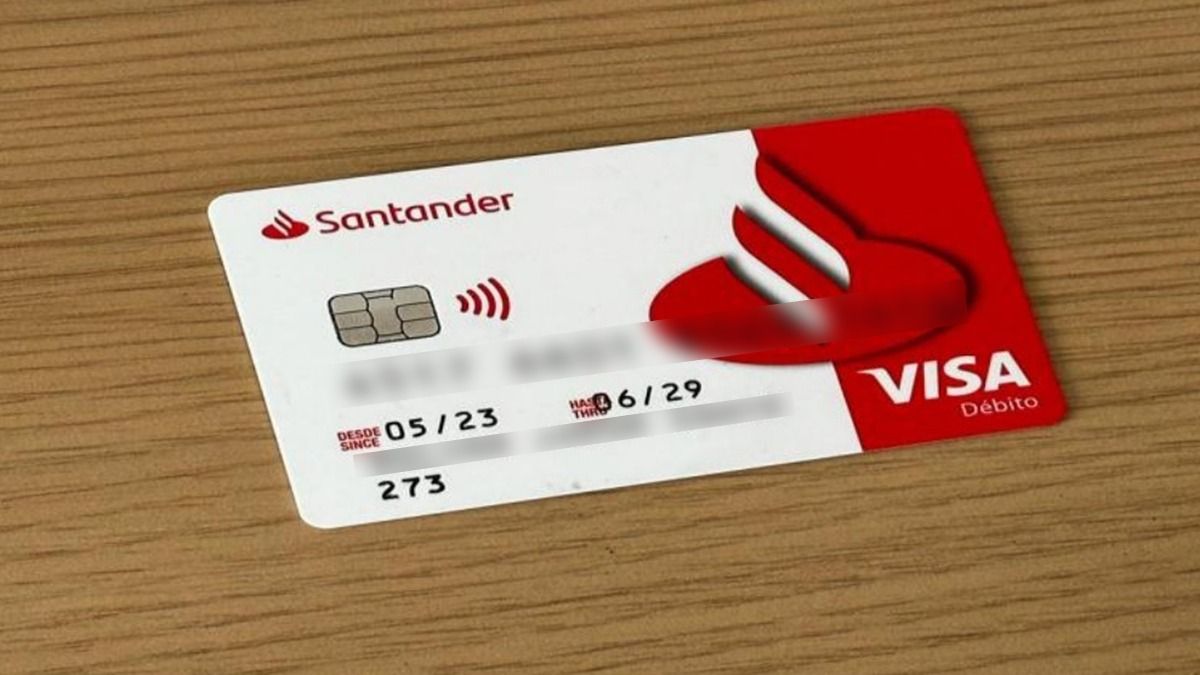 Una de las tarjetas halladas en el interior del departamento alquilado por Benavidez.&nbsp;