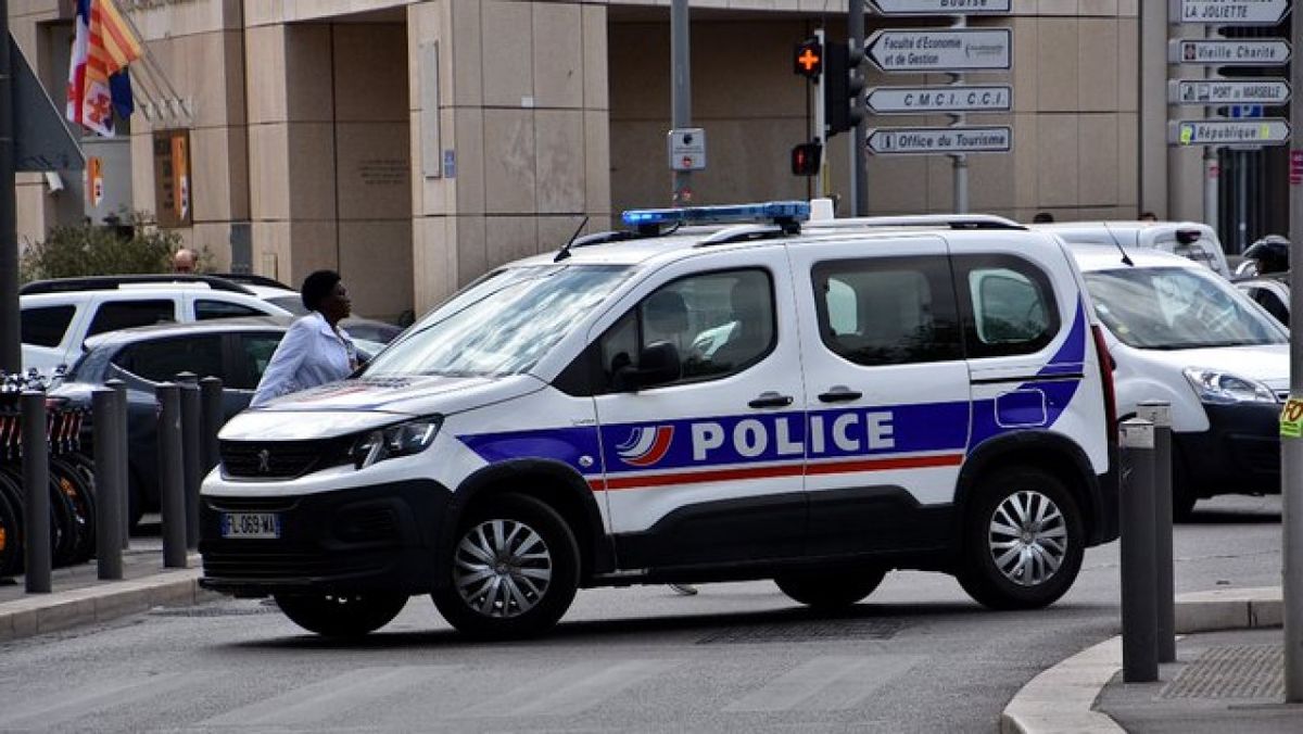 Un ciudadano sirio hirió este jueves a cuatro niños y un adulto en un ataque con un cuchillo en un parque francés.