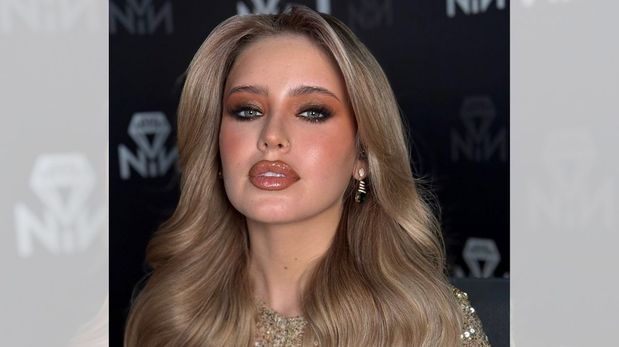 Coty Romero lució una propuesta de alta cobertura con contornos muy marcados que se volvió viral y reavivó la discusión en redes sobre si las tendencias actuales prefieren el maquillaje cargado o los acabados naturales.