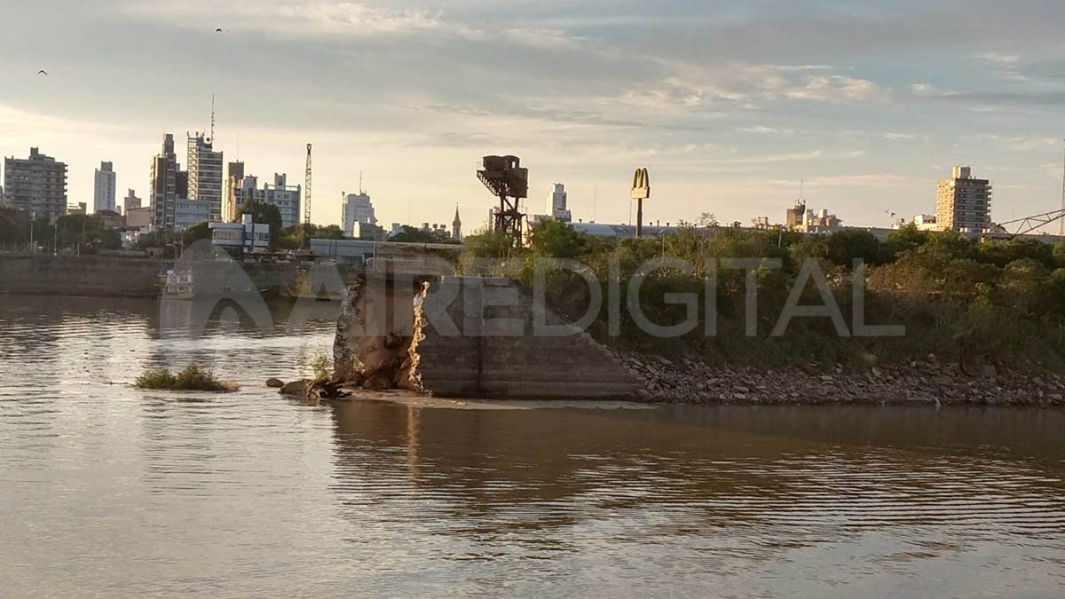 Por precaución, la zona ya está vedada para el acceso y es custodiada por efectivos de Prefectura Naval Argentina.