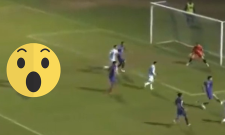 Fútbol polémico: un árbitro santafesino cobró un córner que no era tras un tiro horrible del jugador Fútbol polémico: un árbitro santafesino cobró un córner que no era tras un tiro horrible del jugador