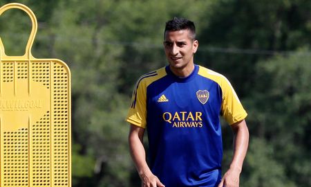Diego González, volante de Boca, reconoció que el equipo no estuvo a la altura en el duelo ante Santos por la Copa Libertadores. Diego González, volante de Boca, reconoció que el equipo no estuvo a la altura en el duelo ante Santos por la Copa Libertadores.