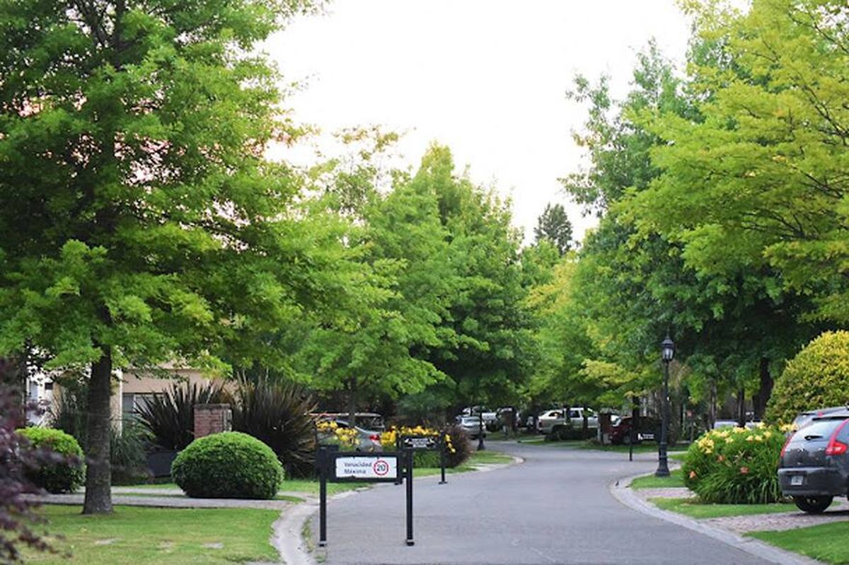 Javier Milei vive en el barrio cerrado "Valle Claro", en Benavídez. Javier Milei vive en el barrio cerrado "Valle Claro", en Benavídez.