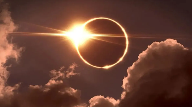 El eclipse de sol se dará en el grado 28 de Acuario.