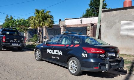 Allanamiento en el barrio Coronel Dorrego Allanamiento en el barrio Coronel Dorrego