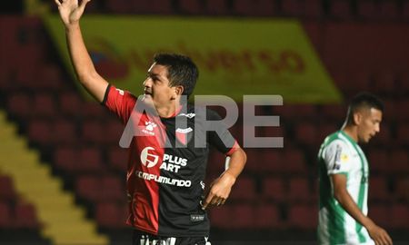 Colón cierra esta noche su participación en la Copa Maradona. Foto: José Almeida. Colón cierra esta noche su participación en la Copa Maradona. Foto: José Almeida.